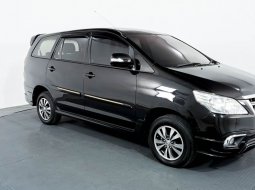 Toyota Innova 2.0 G Luxury AT 2015 Hitam 2