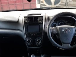 Toyota Avanza Veloz 1.5 M/T ( Manual ) 2017 Hitam Siap Pakai Good Condition 2