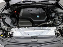 BMW 3 Series Sedan 2019 11
