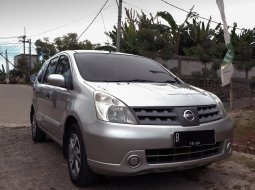 Nissan Grand Livina XV Ultimate 2009 11