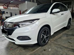 Honda HRV Prestige 1.8 AT ( Matic ) 2021 Putih Km low 20rban Siap Pakai 4
