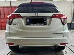 Honda HRV Prestige 1.8 AT ( Matic ) 2021 Putih Km low 20rban Siap Pakai 6