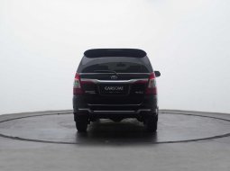 Toyota Kijang Innova V 2015 3