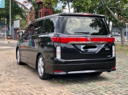 Nissan Elgrand Highway Star 2013 Hitam 6