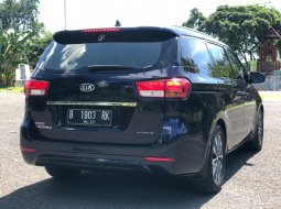 Kia Grand Sedona Ultimate 2017 Biru 4