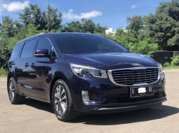 Kia Grand Sedona Ultimate 2017 Biru 1