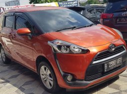 Toyota Sienta G MT 2017 1