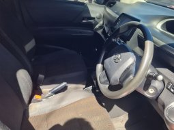 Toyota Sienta G MT 2017 6