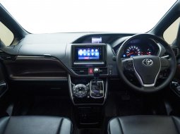 Toyota Voxy 2.0 A/T 2019 Hitam 11