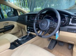 KIA GRAND SEDONA ULTIMATE AT BIRU 2017 BEST PRICE!! 8