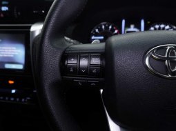 Toyota Fortuner 2.4 VRZ AT 2016 Hitam 16