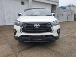 Toyota Kijang Innova Variasi Populer 2022 Putih