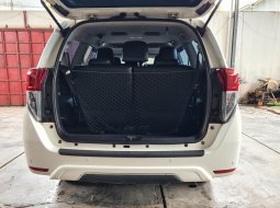 Toyota Innova V 2.0 Bensin AT ( Matic ) 2016 Putih Km 122rban An PT siap pakai 11