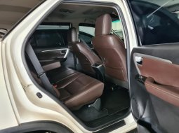 Toyota Fortuner VRZ TRD 2.4 Diesel AT ( Matic ) 2020 Putih Km Low 15rban Good Condition Siap Pakai 11