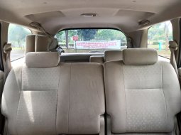 Toyota Kijang Innova 2.0 G MPV AT HITAM Dp 7,9 Jt No Pol Ganjil 16