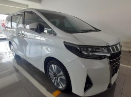 Toyota Alphard 2.5 G A/T  NIK 2023 New 3
