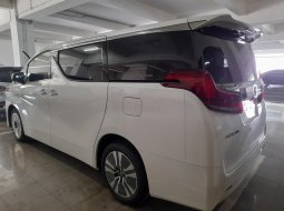 Toyota Alphard 2.5 G A/T  NIK 2023 New 8