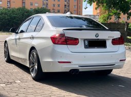 BMW 3 Series 328i 2014 Putih 6