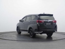 2018 Toyota INNOVA VENTURER 2.0 15