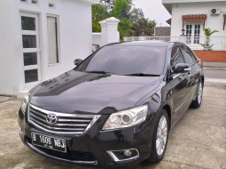 Toyota Camry V 2011 1