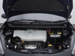 Toyota Sienta Q CVT 2016 4