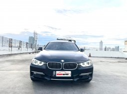 BMW 320i N20 Tahun 2013 Automatic Hitam 1