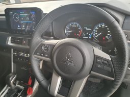 Mitsubishi Xpander Cross CVT 2021 Putih 5