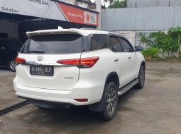 Toyota Fortuner VRZ 2.4 AT 2017 KM Low 5