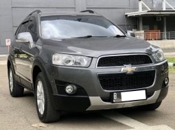 Chevrolet Captiva 2.0 Diesel AT 2011 Abu-abu 4