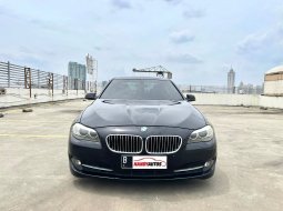 BMW 523i Executive Sunroof Tahun 2011 Automatic Hitam