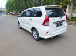 Toyota Avanza Veloz 2013 Putih AT antik Like new PROMO 3