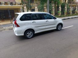 Toyota Avanza Veloz 2013 Putih AT antik Like new PROMO 5