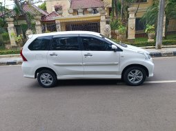 Toyota Avanza Veloz 2013 Putih AT antik Like new PROMO 6