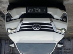 Toyota Fortuner VRZ 2.4 AT 2017 KM Low 3