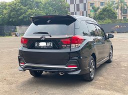 Honda Mobilio RS CVT 2017 Hitam 9