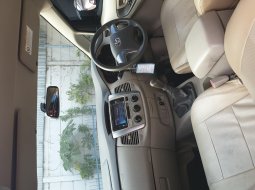 Toyota Innova G Luxury manual 2.0 AT 2014 7