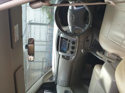 Toyota Innova G Luxury manual 2.0 AT 2014 9