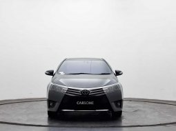 Toyota Corolla Altis V 2016 Hitam 2