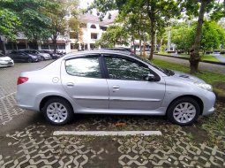 Peugeot 207 Matic 2012 3