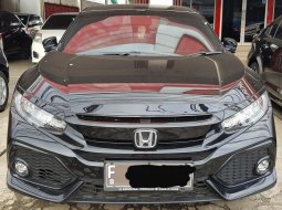 Honda Civic HB E A/T ( Matic ) 2019/ 2020 Hitam Km 36rban Mulus Siap Pakai