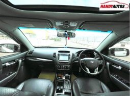 Kia Sorento 2.4 Tahun 2013 Automatic Putih Metalik 6