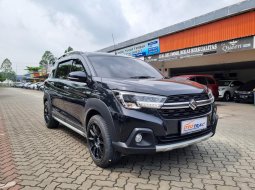 SUZUKI XL7 1.5 ALPHA AT MATIC 2022 HITAM