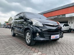 TOYOTA AVANZA VELOZ 1.5 AT MATIC 2013 HITAM 3