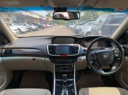 Honda Accord 2.4 VTi-L 2016 Facelift Putih Istimewa Terawat 5