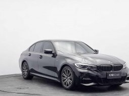BMW 3 Series Sedan 2019 Hitam