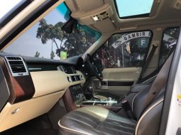 Land Rover Range Rover Autobiography 5.0L V8 2012 Putih 7
