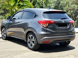 Honda HR-V 1.8L Prestige 2017 abu km48rb 3