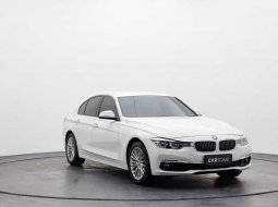 Jual mobil BMW 3 Series Sedan 2018 UNIT READY CASH/KREDIT PROSES CEPAT GARANSI 1 THN UNIT TERJAMIN