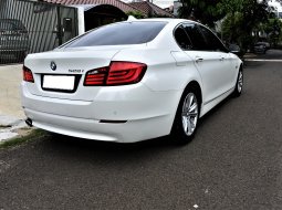 BMW 5 Series 528i 2010 LIKE NEW TERAWAT SUSPENSI NYAMAN SERVIS RECORD 3