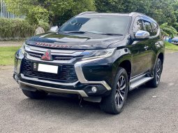Mitsubishi Pajero Sport Dakar 4x2 AT 2017 Hitam 2